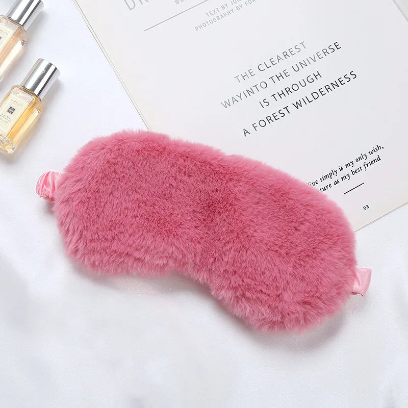 LoungeYard | Plush Sleep Mask with Adjustable Strap — product view 1