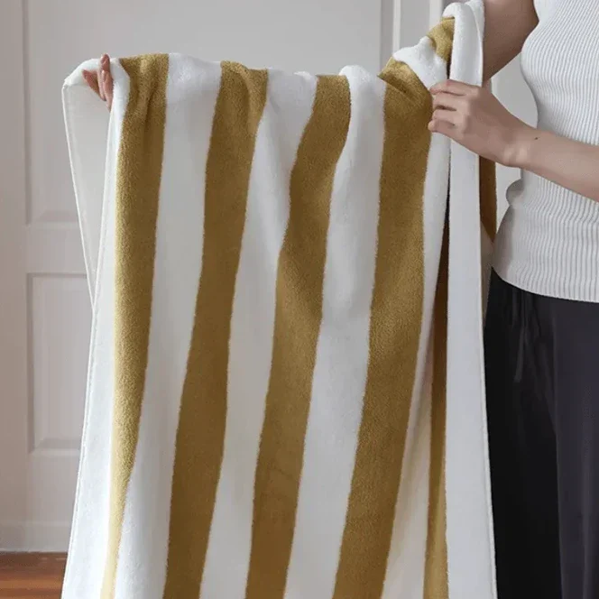 Retro Stripe Towel (Chunky) | LoungeYard — product view 7