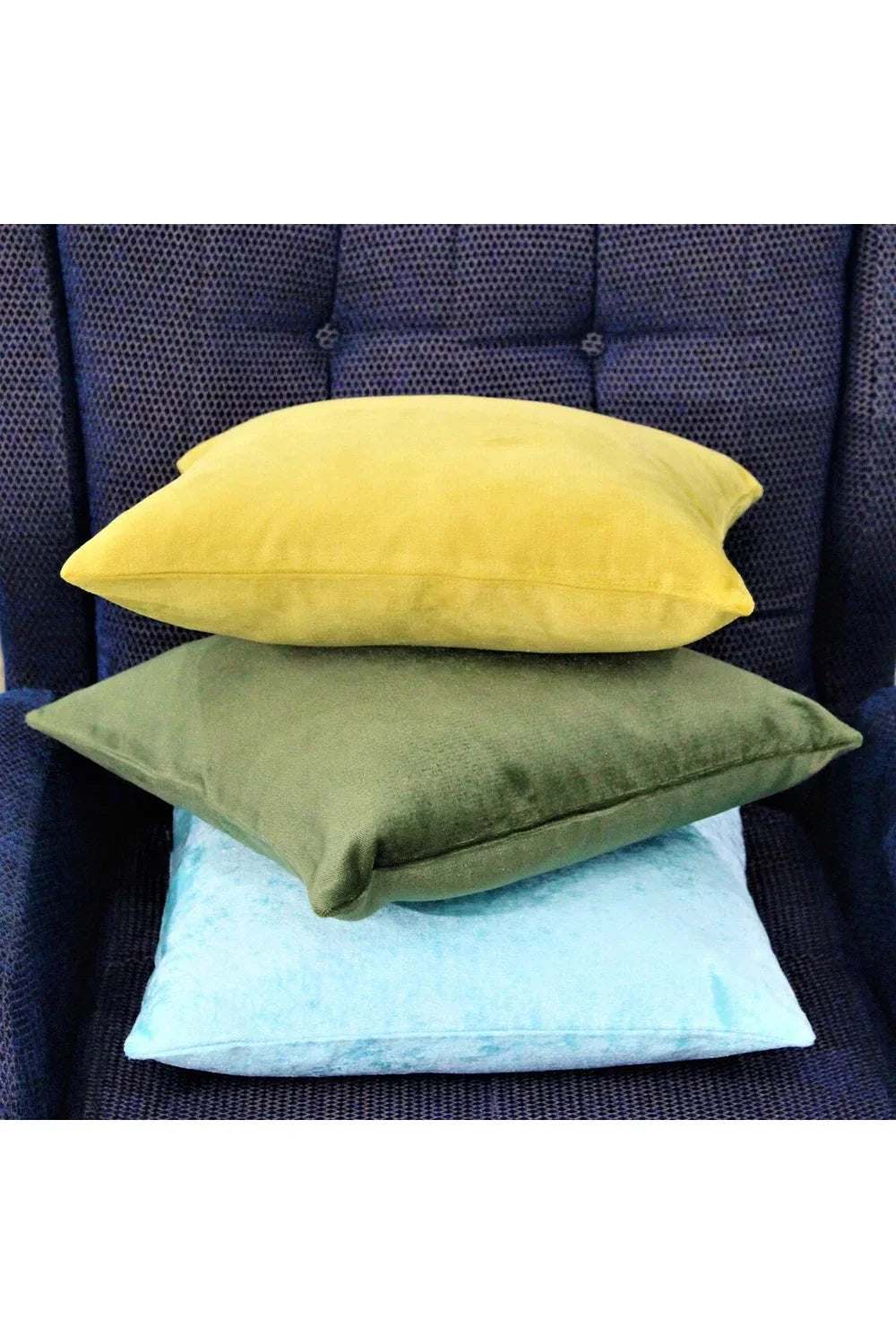 Velvet pillowcase | LoungeYard — product view 3