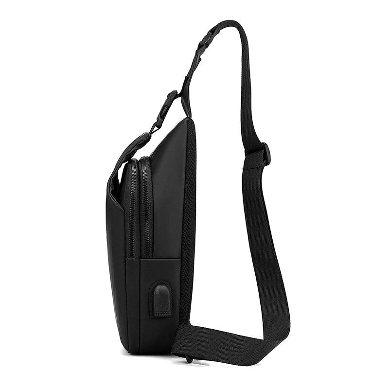 LoungeYard | Nomad Friendly Roaming Chest Bag — product view 5