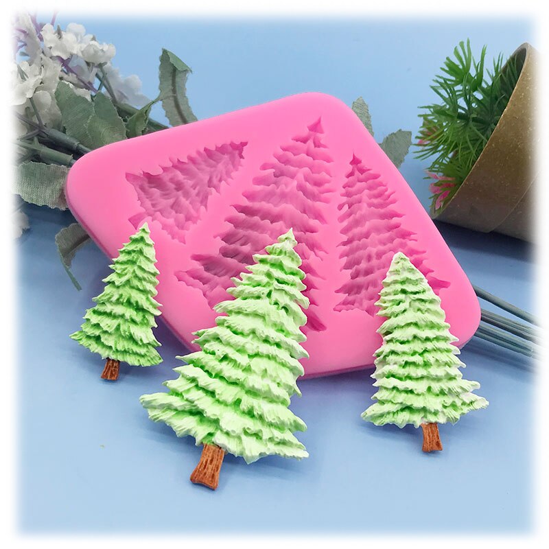 LoungeYard | Joyful Tree Cake Mold — product view 1