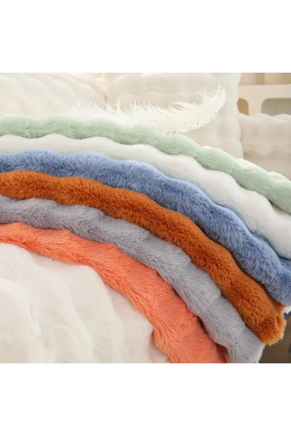 Softly Couch blanket | LoungeYard — product view 2