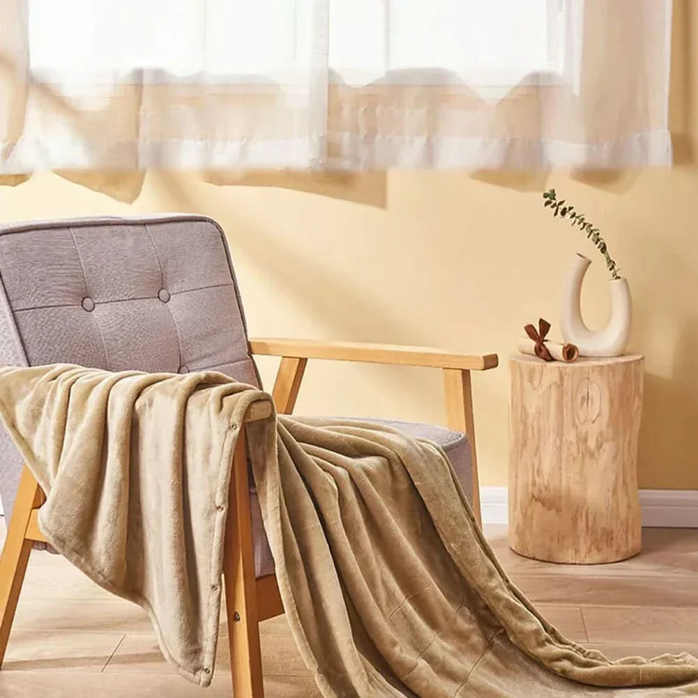 LoungeYard | Portable Heating Blanket with 3 Heat Levels — product view 2