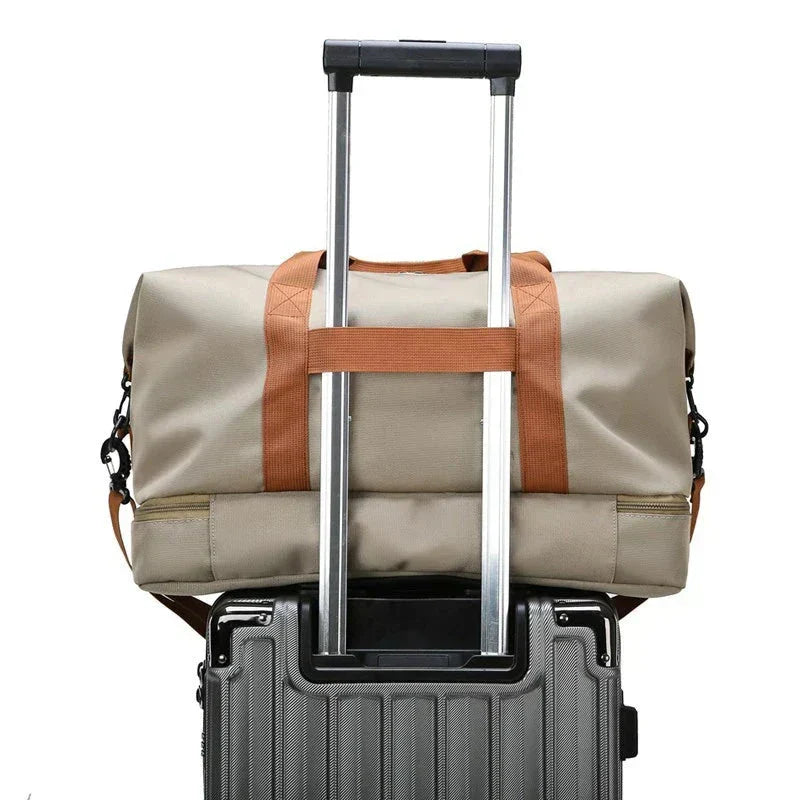 LoungeYard | CarryOnFit - Crossbody Travel Bag and Sports Bag — product view 2