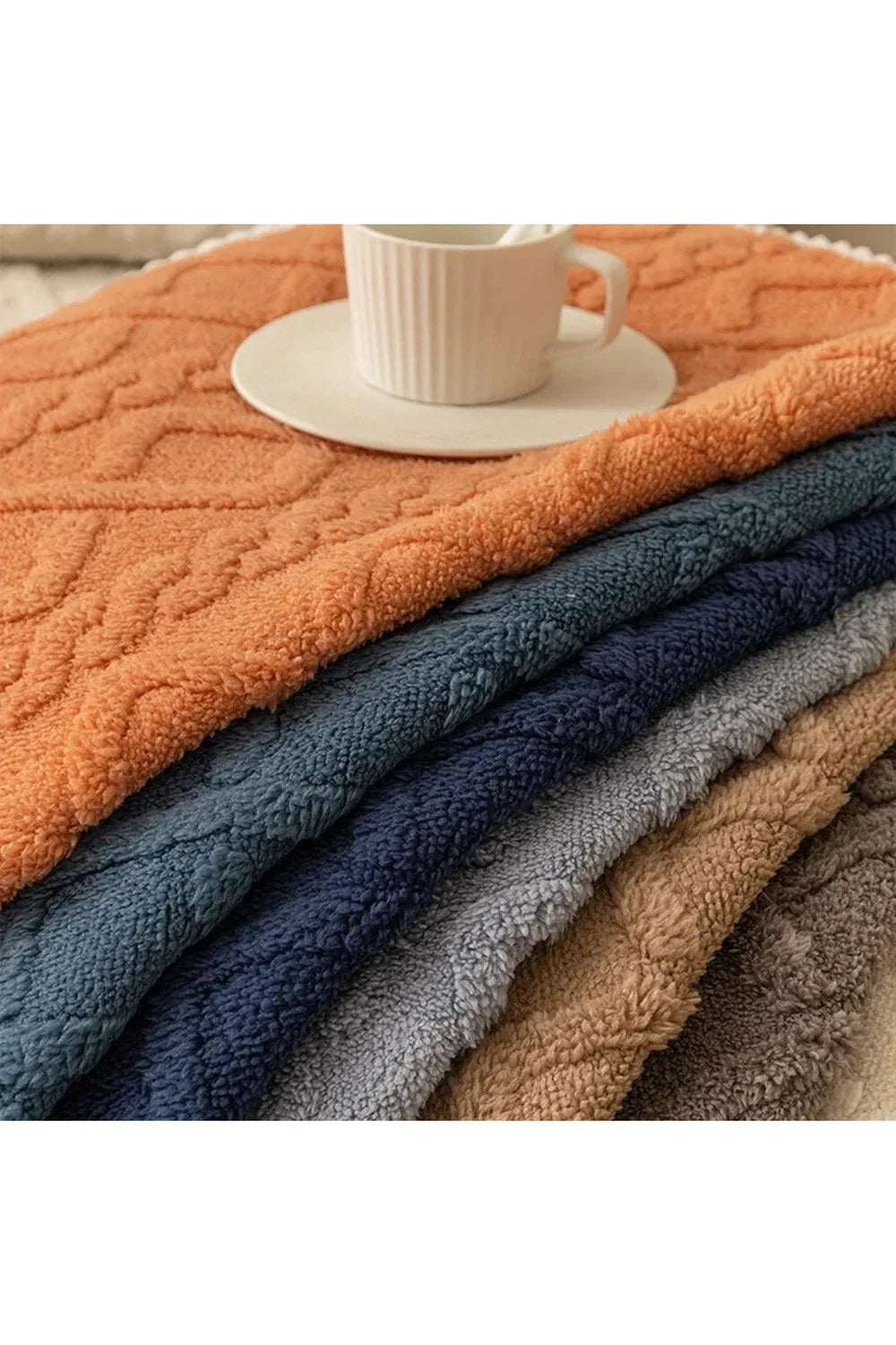 Jacquard Sofa blanket | LoungeYard — product view 2