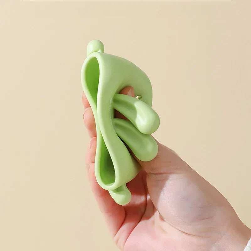LoungeYard | Kids Hand Wash Faucet Extension — product view 2