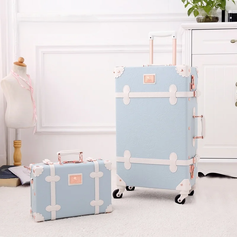 LoungeYard | Retro Hardcase Luggage Set - Valencia — product view 1