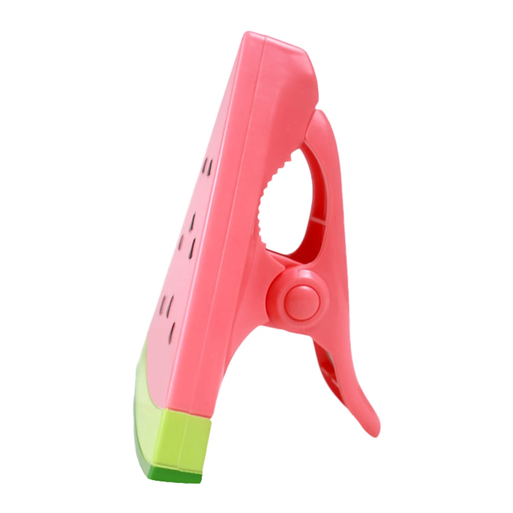LoungeYard | Cartoon Beach Towel Holder Clip Set — product view 1
