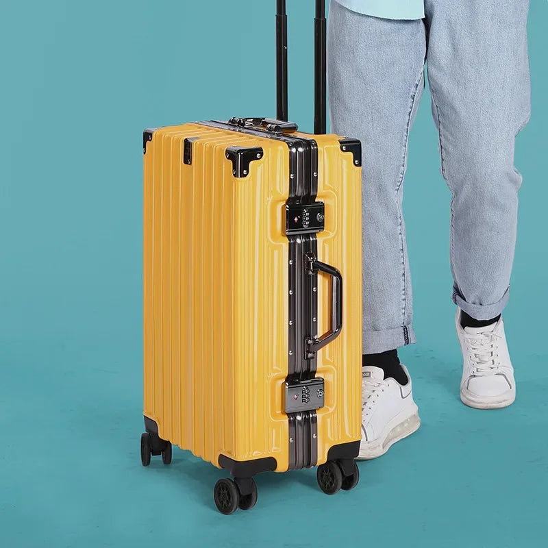 LoungeYard | Aluminum Frame Hardshell Suitcase – Reykjavik — product view 6