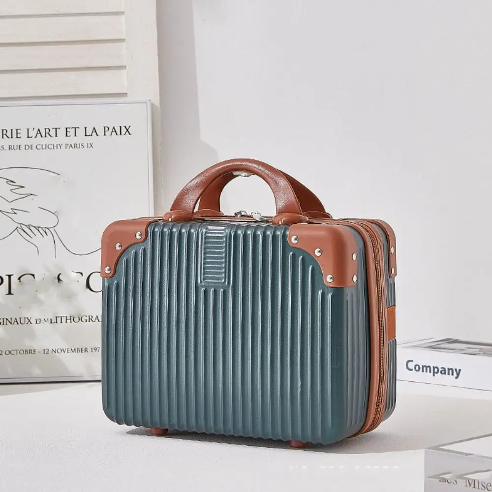 LoungeYard | Travellia Mini Cosmetic Case | Compact & Stylish | Hard Shell made of ABS+PC | Ideal for Travel & Make-up — product view 7