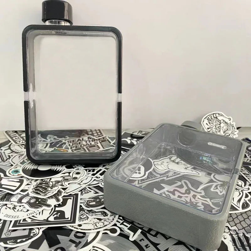 LoungeYard | Hydro Square Elegant Ergonomic Water Bottle — product view 3