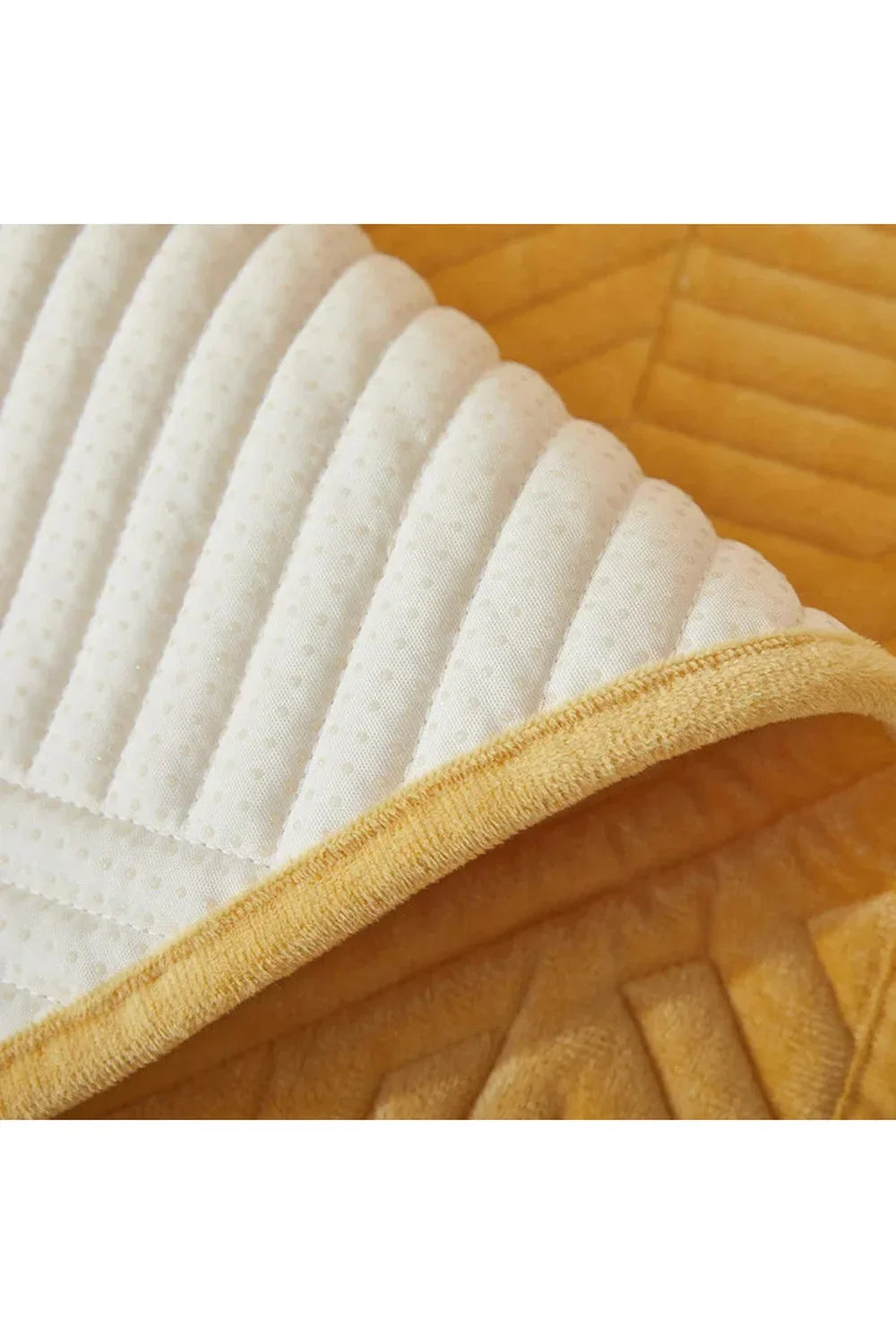 couch blanket | LoungeYard — product view 3