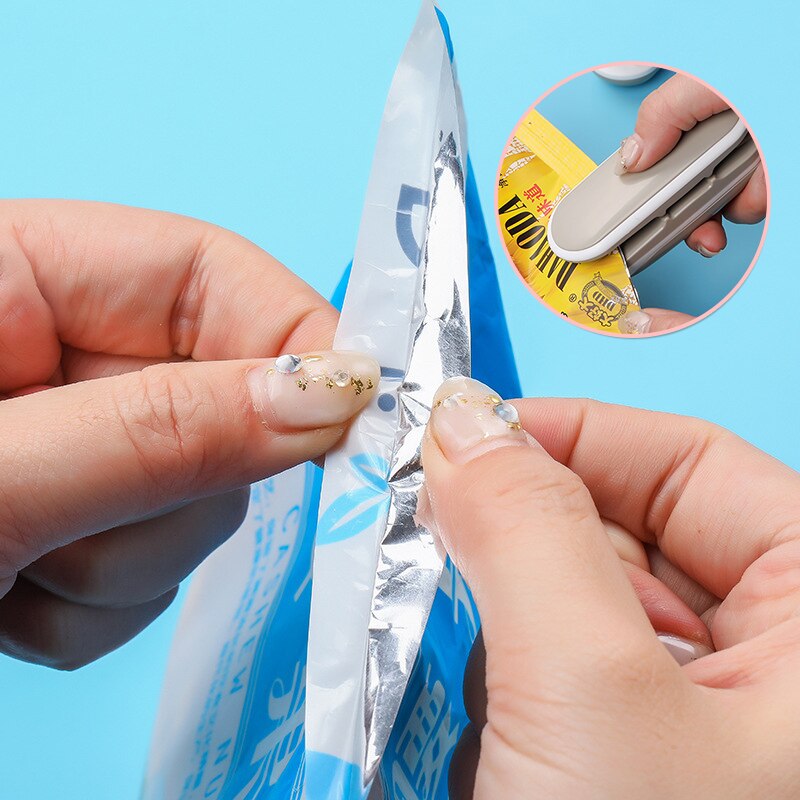 LoungeYard | Fresh Food Keeper Portable Sealing Machine — product view 5