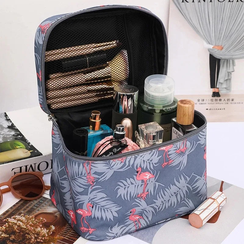 LoungeYard | Cosmetic bag WildAura | Large capacity | Waterproof & Stylish | Animal print — product view 4