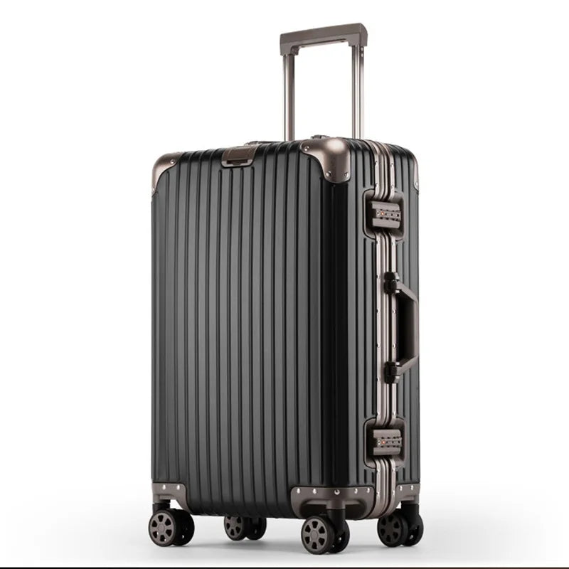 LoungeYard | Aluminum-Magnesium Hardshell Suitcase - Tirana — product view 3