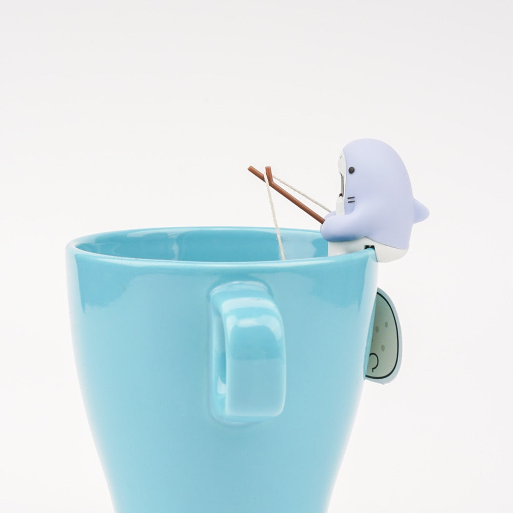LoungeYard | Fishing Shark Tea Maker — product view 6