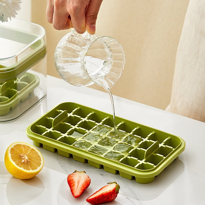 LoungeYard | One Push Easy Large Ice Box Dispenser — product view 5
