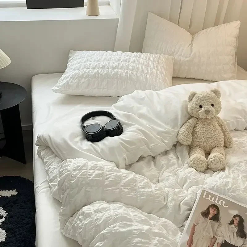 LoungeYard | ChicParis | Seersucker Bedding Set – Lightweight, Soft & Elegant French-Style Duvet Cover Set — product view 3