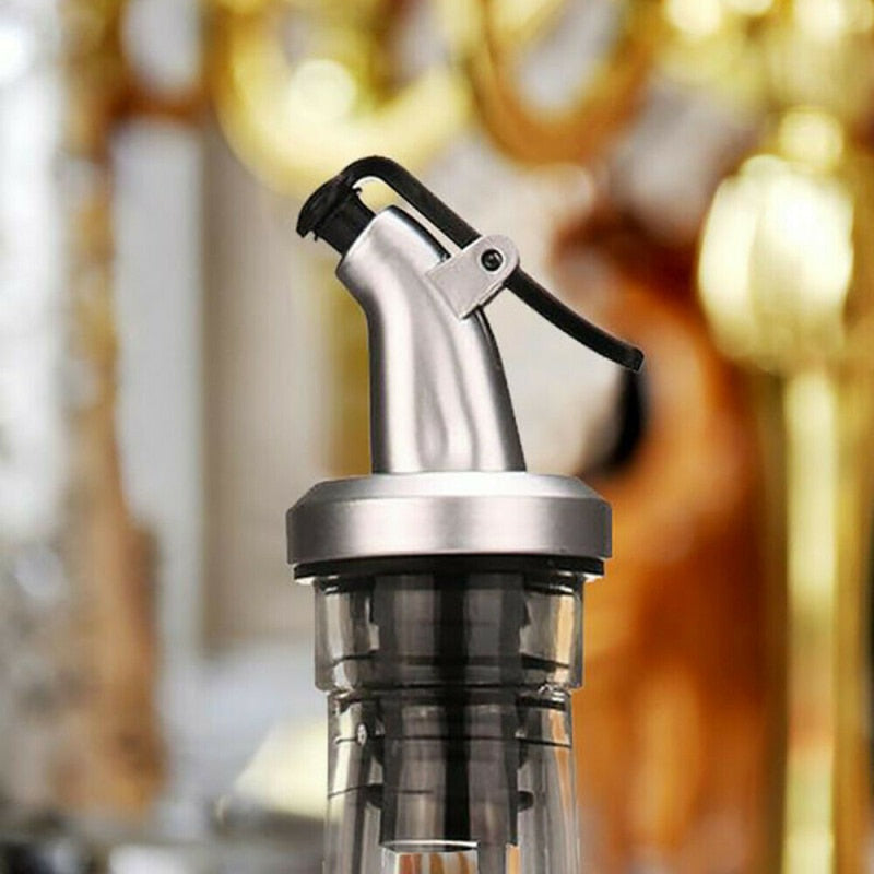 LoungeYard | Leak-proof Oil Bottle Dispenser Lock Set — product view 4