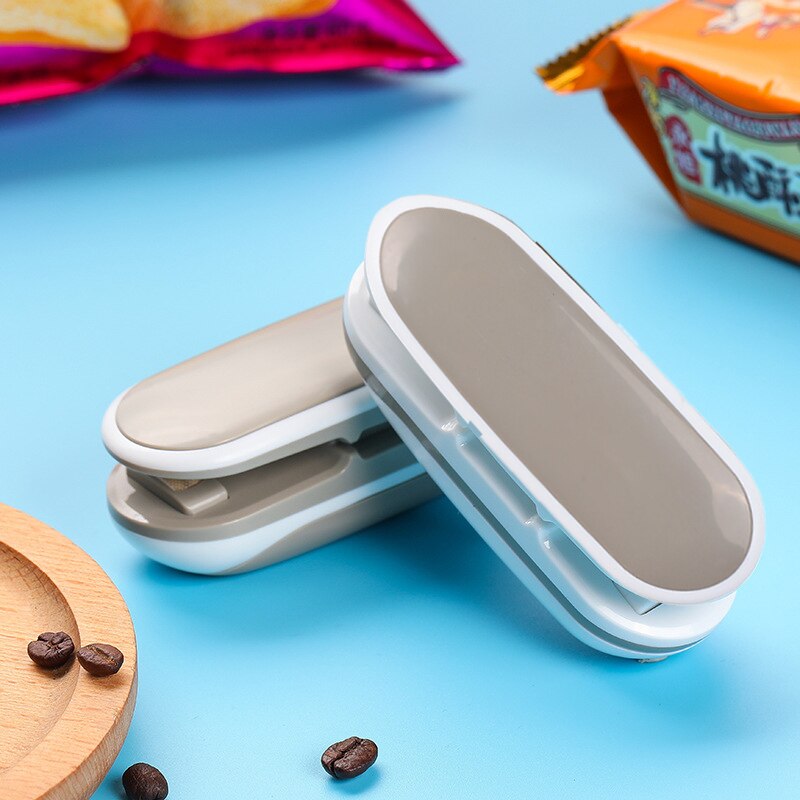 LoungeYard | Fresh Food Keeper Portable Sealing Machine — product view 3