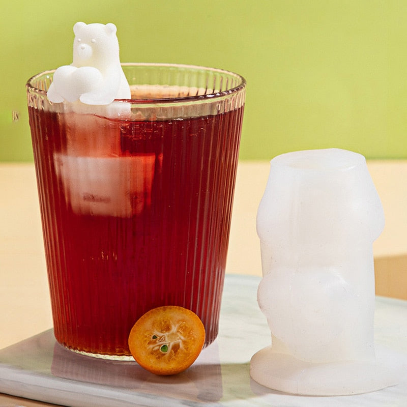 LoungeYard | Heart Bear Hangable Ice Cube Mold — product view 1