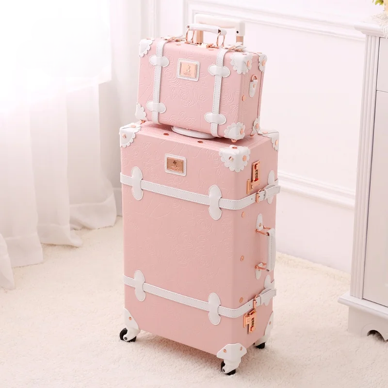 LoungeYard | Retro Hardcase Luggage Set - Valencia — product view 6