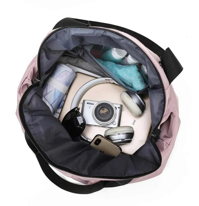 LoungeYard | Sports Bag Valtiva FlexiBag | Large Volume | Waterproof & Multifunctional | For Fitness, Travel & Weekend Trips — product view 3