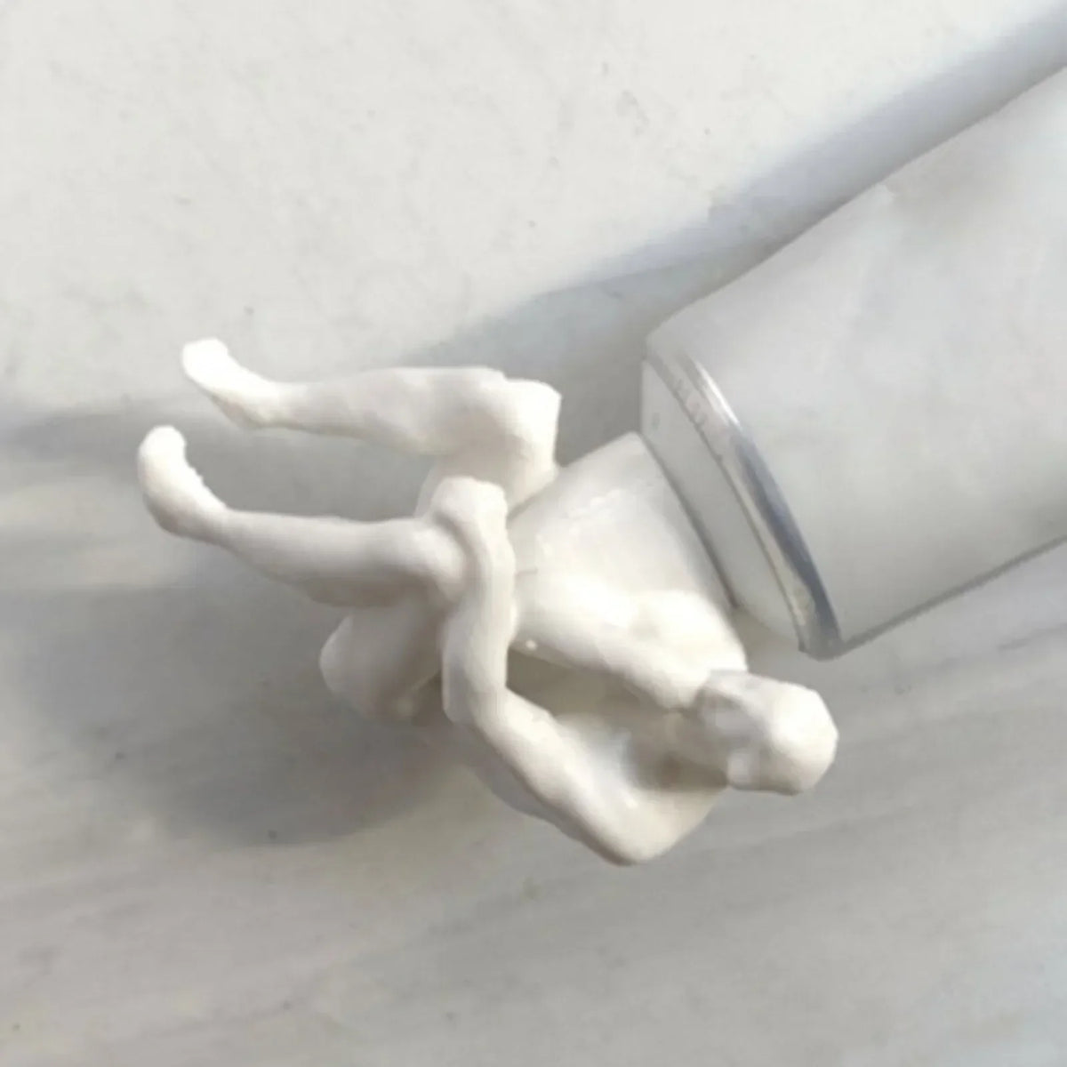LoungeYard | 3D Printed Funny Toothpaste Dispenser Cap — product view 2
