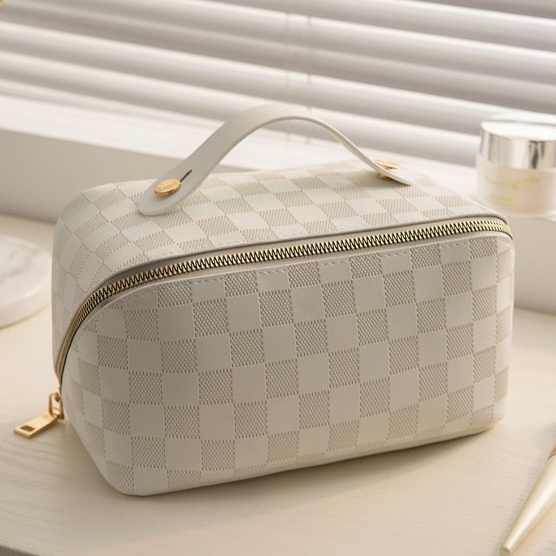 LoungeYard | Luxury Checkered Make-up Cosmetic Bag — product view 3