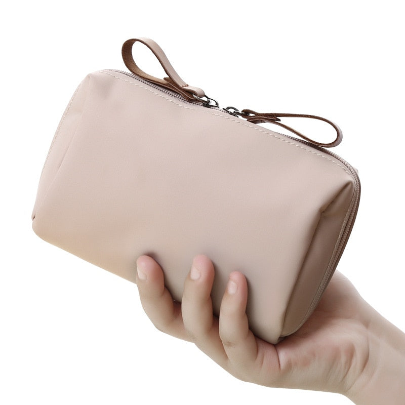 LoungeYard | Korean Style Waterproof Makeup Organizer Bag — product view 5