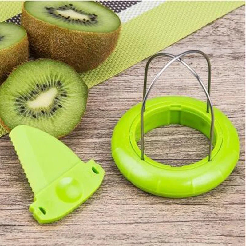 LoungeYard | Fruit Lover Kiwi Cutter — product view 6