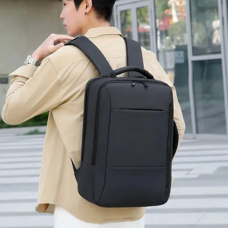 LoungeYard | Simple Life USB Charging Business Backpack — product view 2