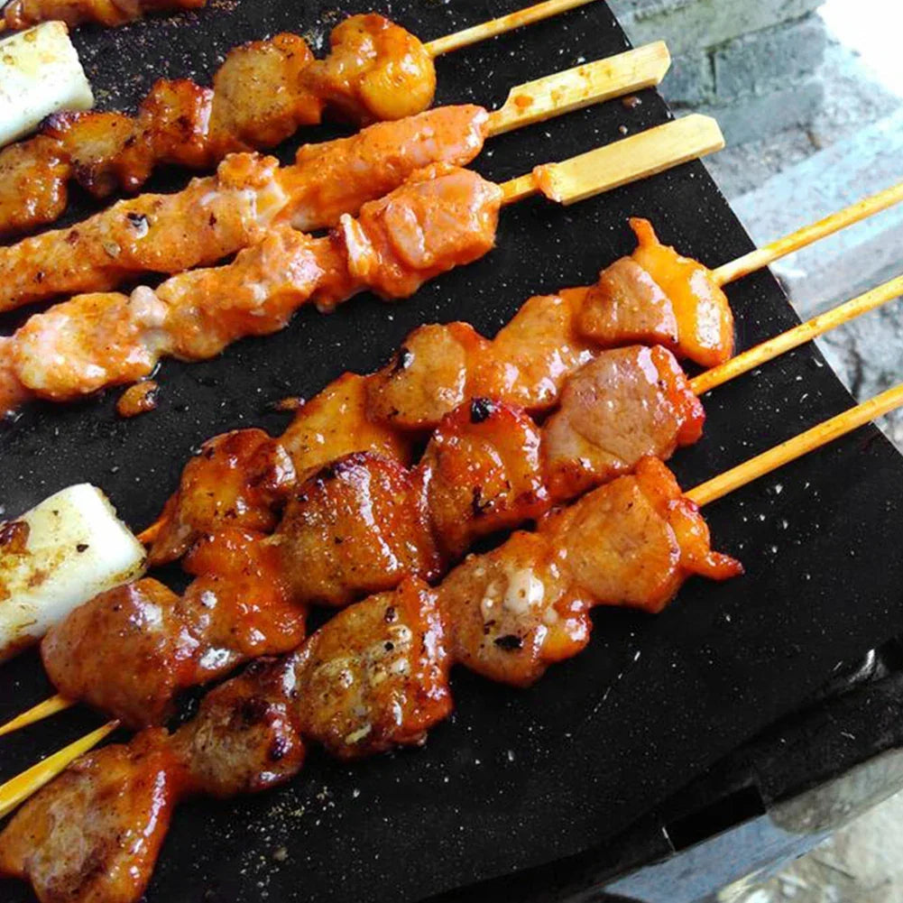 LoungeYard | Reusable Non-Stick BBQ Grill Mat — product view 2