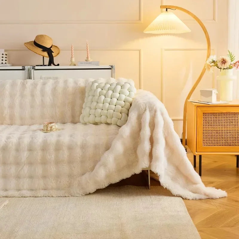 LoungeYard | Plush Throw for a Cozy Interior — product view 4