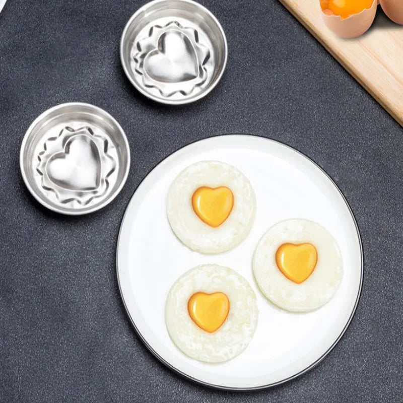 LoungeYard | Non-stick Easy to Use Heart Shape Egg Maker Cookier — product view 2
