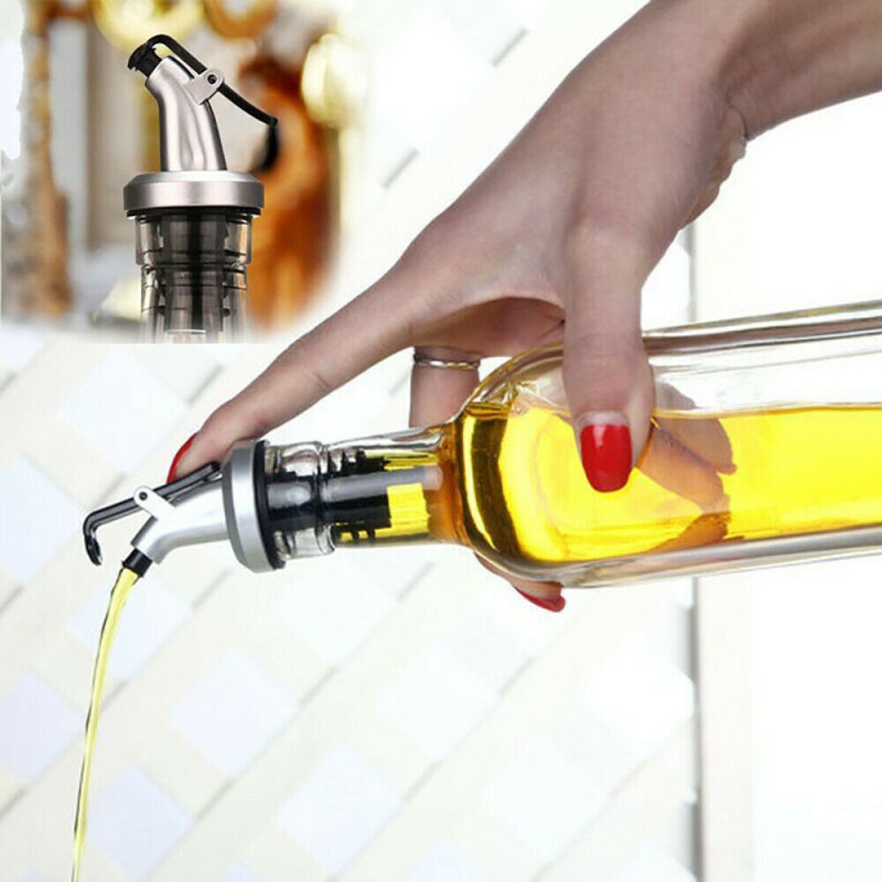 LoungeYard | Leak-proof Oil Bottle Dispenser Lock Set — product view 3