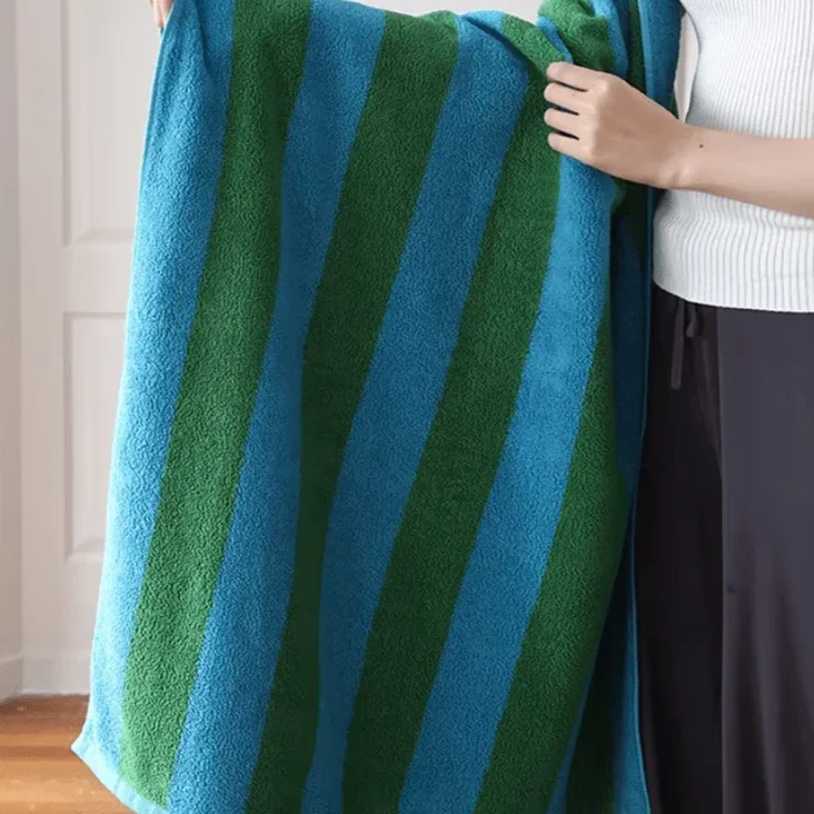 Retro Stripe Towel (Chunky) | LoungeYard — product view 5