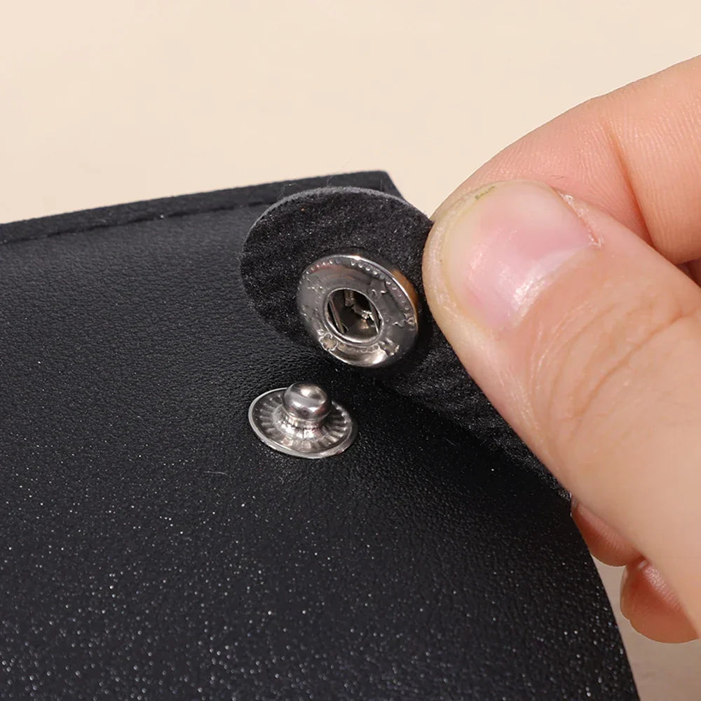 LoungeYard | Pocket Flex Leather Multi-Card Holder — product view 5