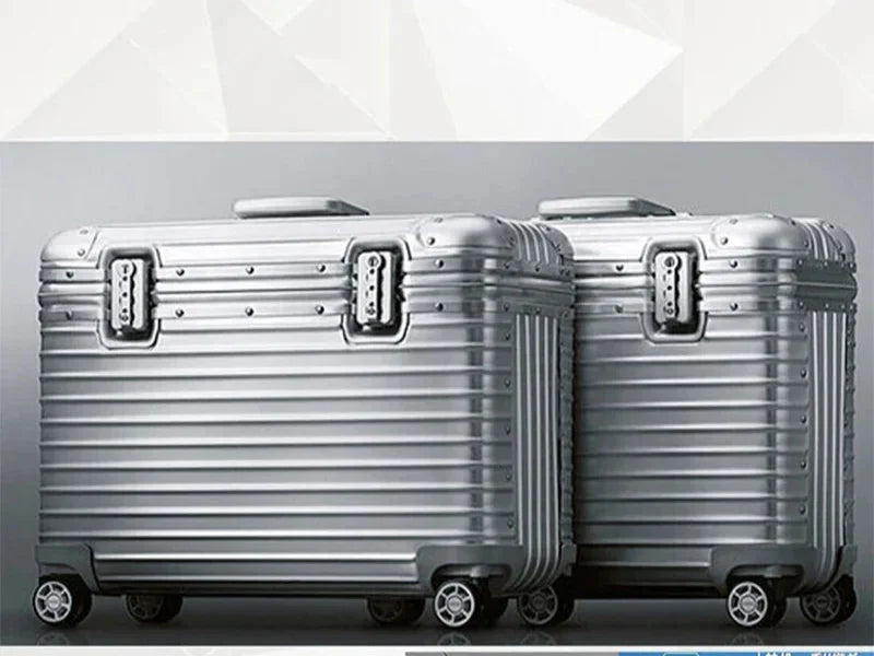 LoungeYard | Aluminium-Magnesium Hardcase Suitcase – Monaco — product view 3