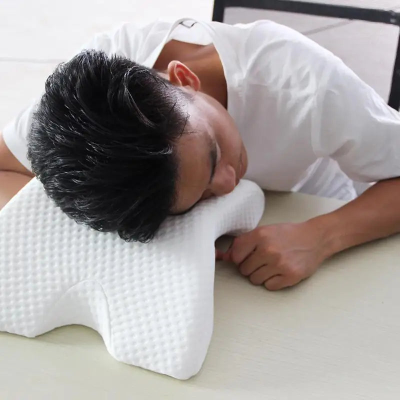 LoungeYard | Curved Orthopedic Memory Foam Pillow — product view 5