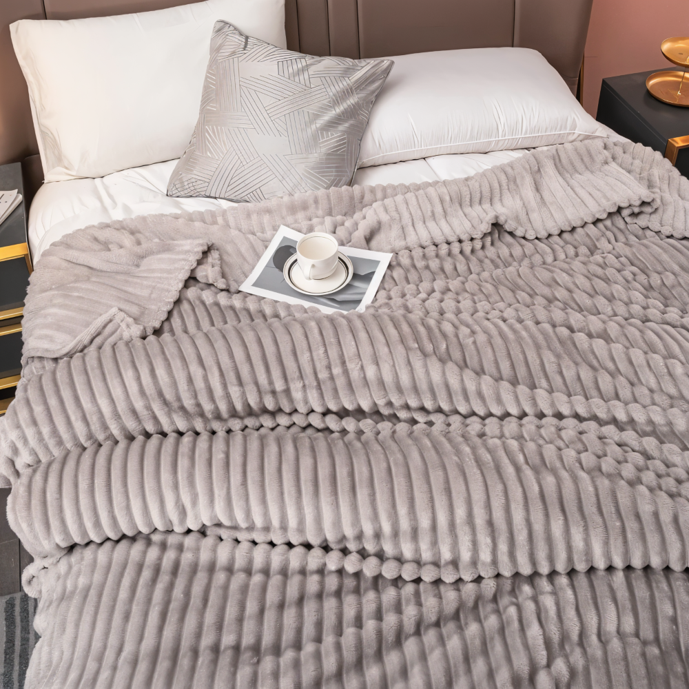 LoungeYard | CosyLoom Plaid | Soft Ribbed Fleece Blanket | Breathable & Fluffy | For All Seasons — product view 4