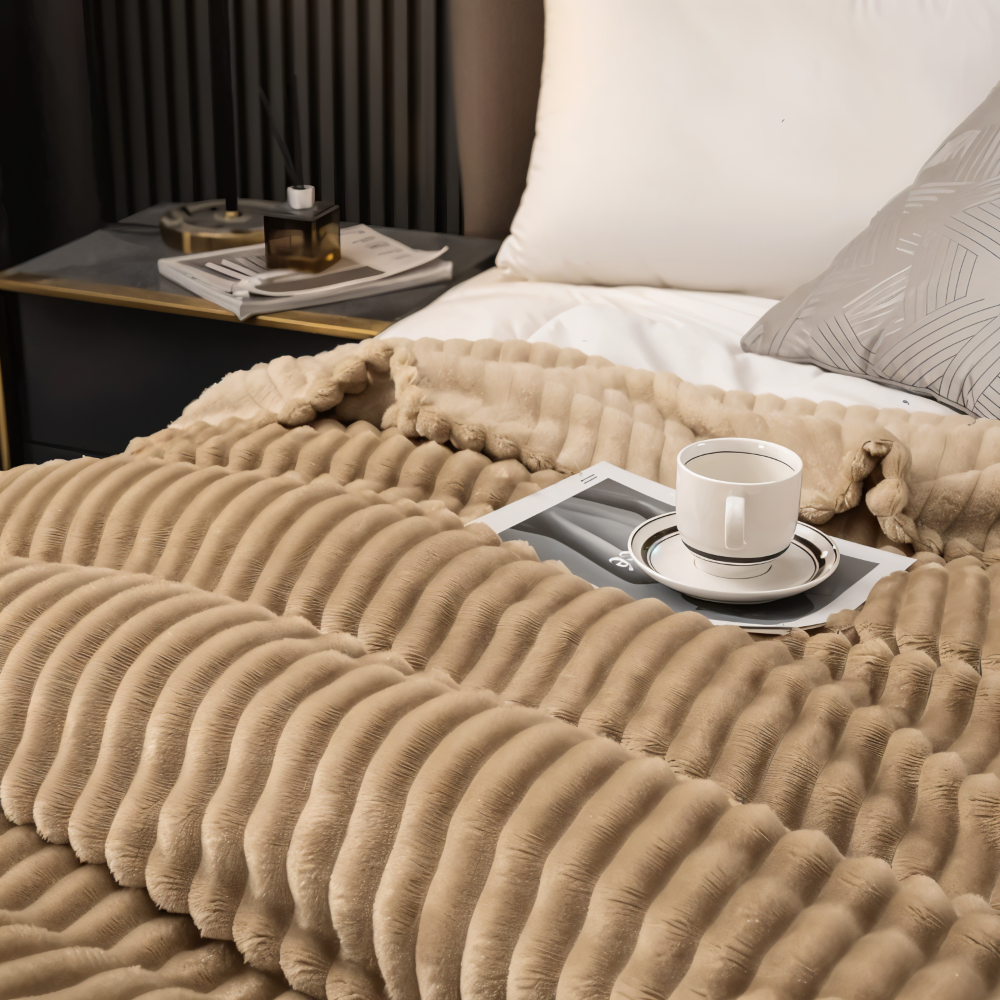 LoungeYard | CosyLoom Plaid | Soft Ribbed Fleece Blanket | Breathable & Fluffy | For All Seasons — product view 5