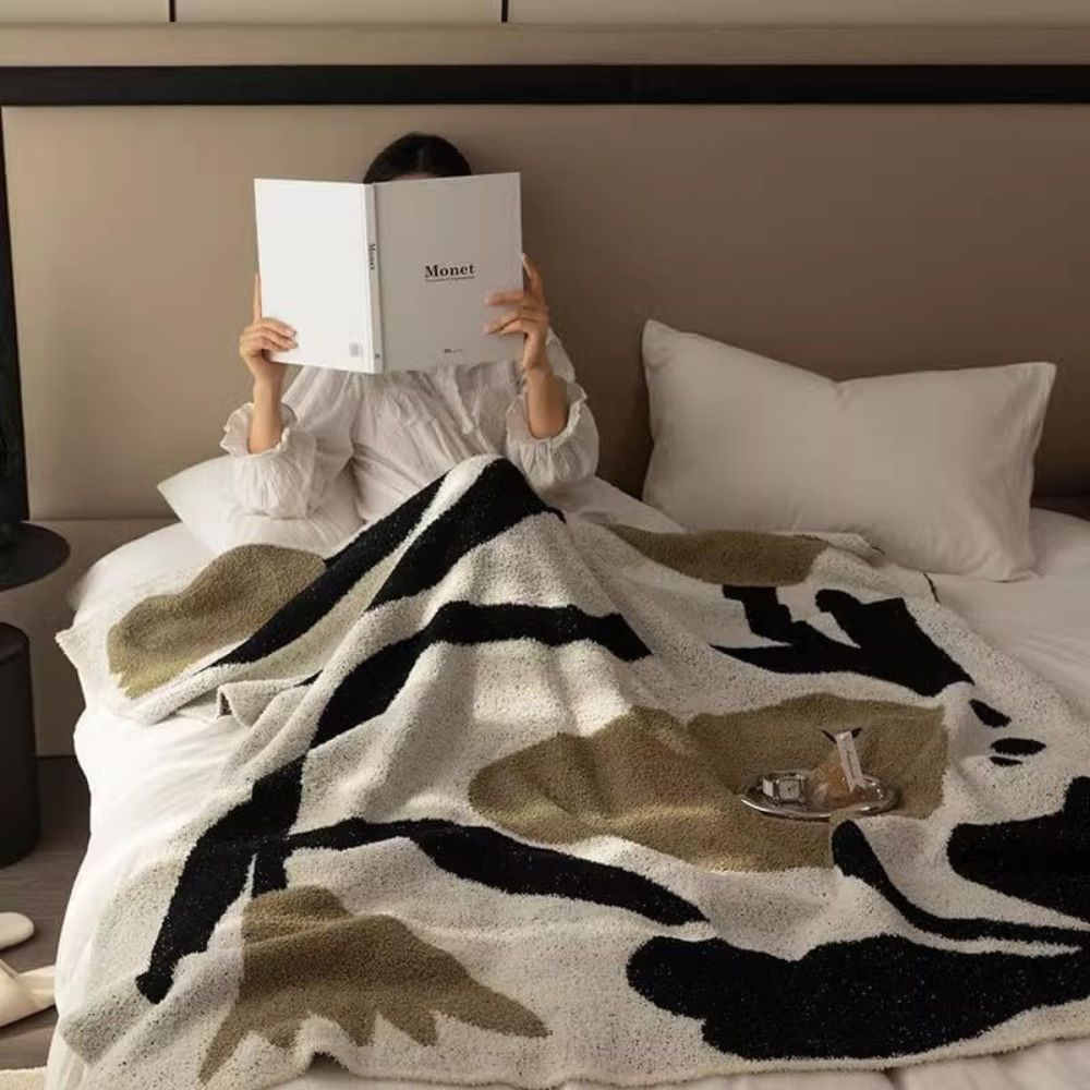 LoungeYard | Terra Flow Cosy Throw Blanket — product view 1
