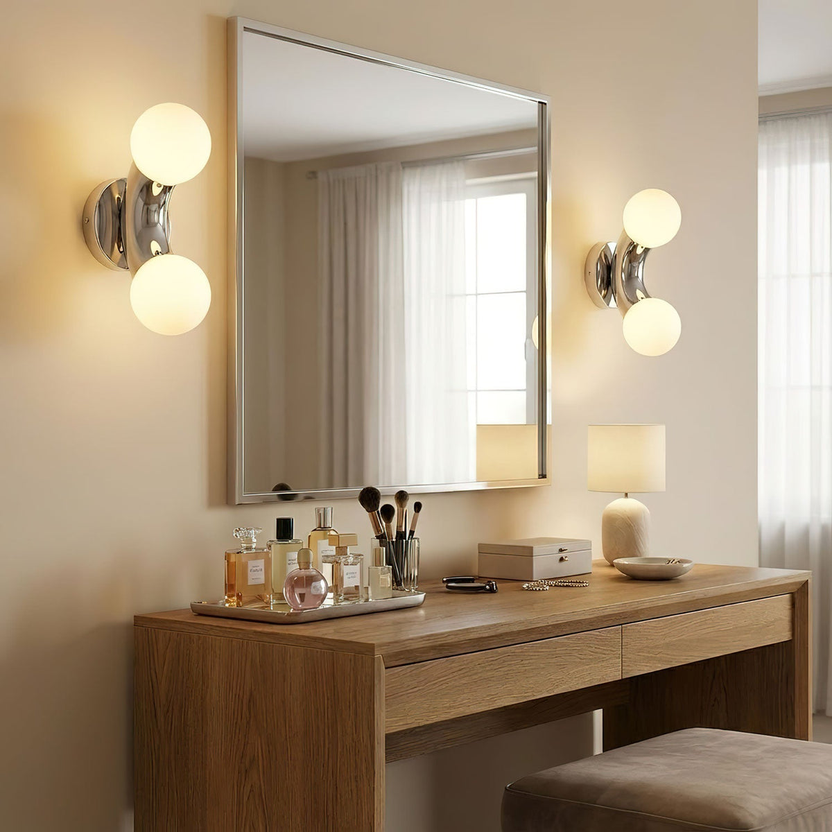 Vine Wall Lamp — product view 2