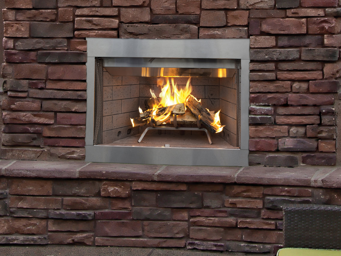 Superior - 42&quot; Outdoor Fireplace - WRE3042 - White Herringbone or White Stacked Refractory Panels