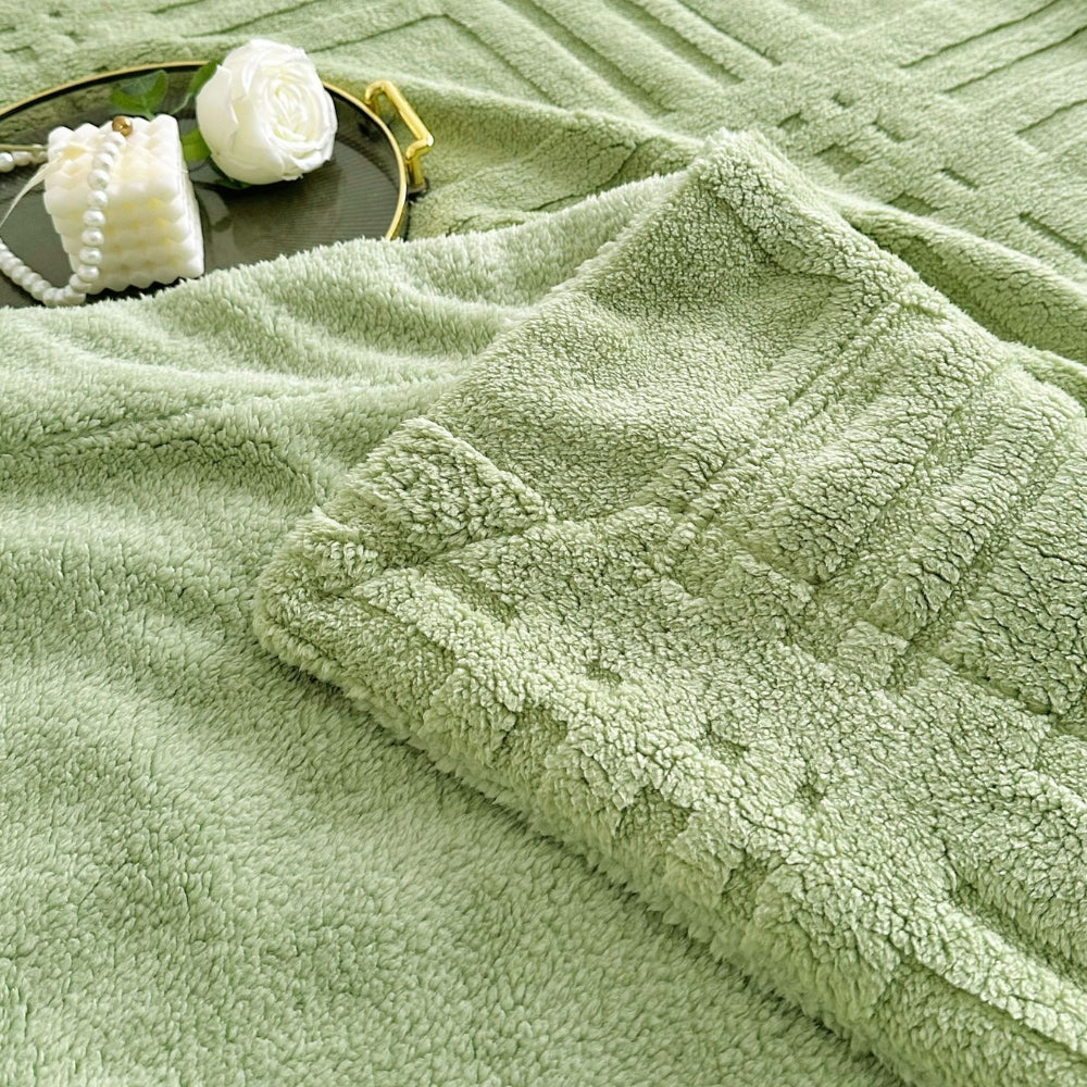 LoungeYard | Plaid Embossed Grid Pattern Winter Blanket — product view 3