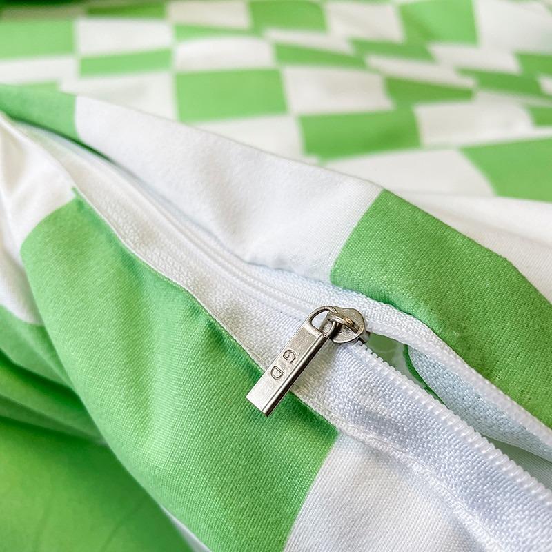 LoungeYard | Checked Bedding Set — product view 6