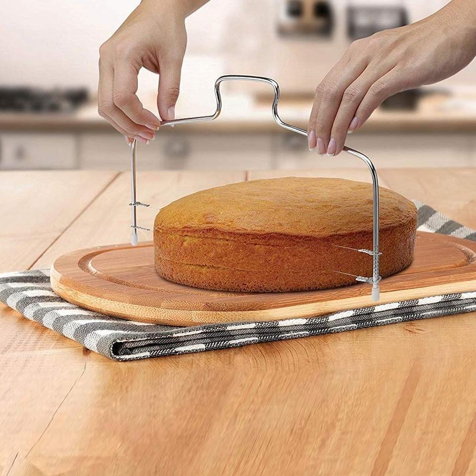 LoungeYard | Adjustable Cake Leveler/Slicer — product view 1