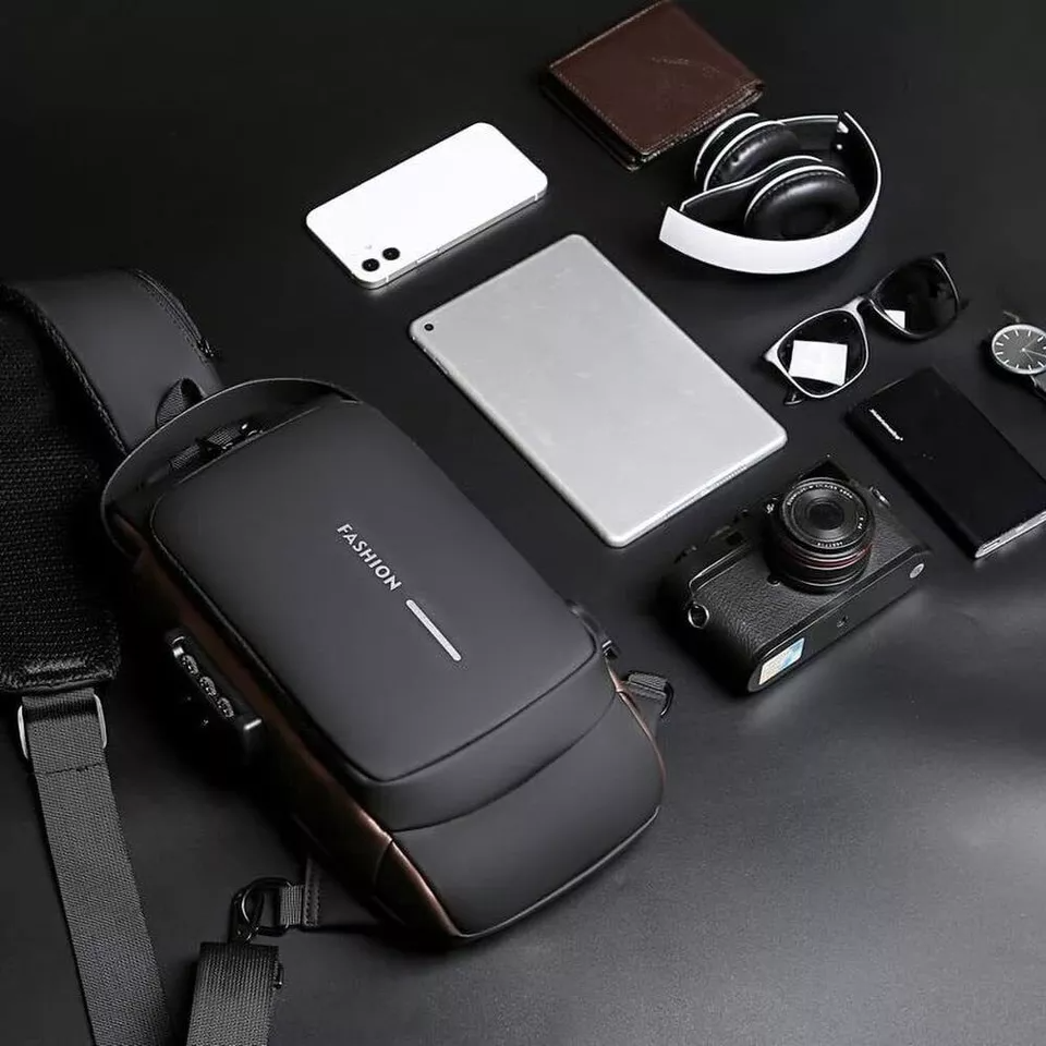 LoungeYard | ultimate theft protection backpack — product view 7