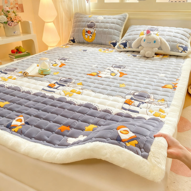 Fleece mattress topper, warm and soft — product view 6
